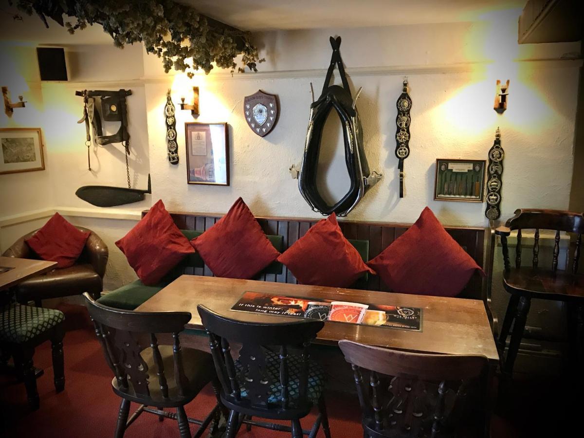 The White Horse Inn, Clun Εξωτερικό φωτογραφία
